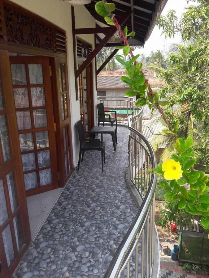 Jj Villa Bentota Aluthgama Exterior photo